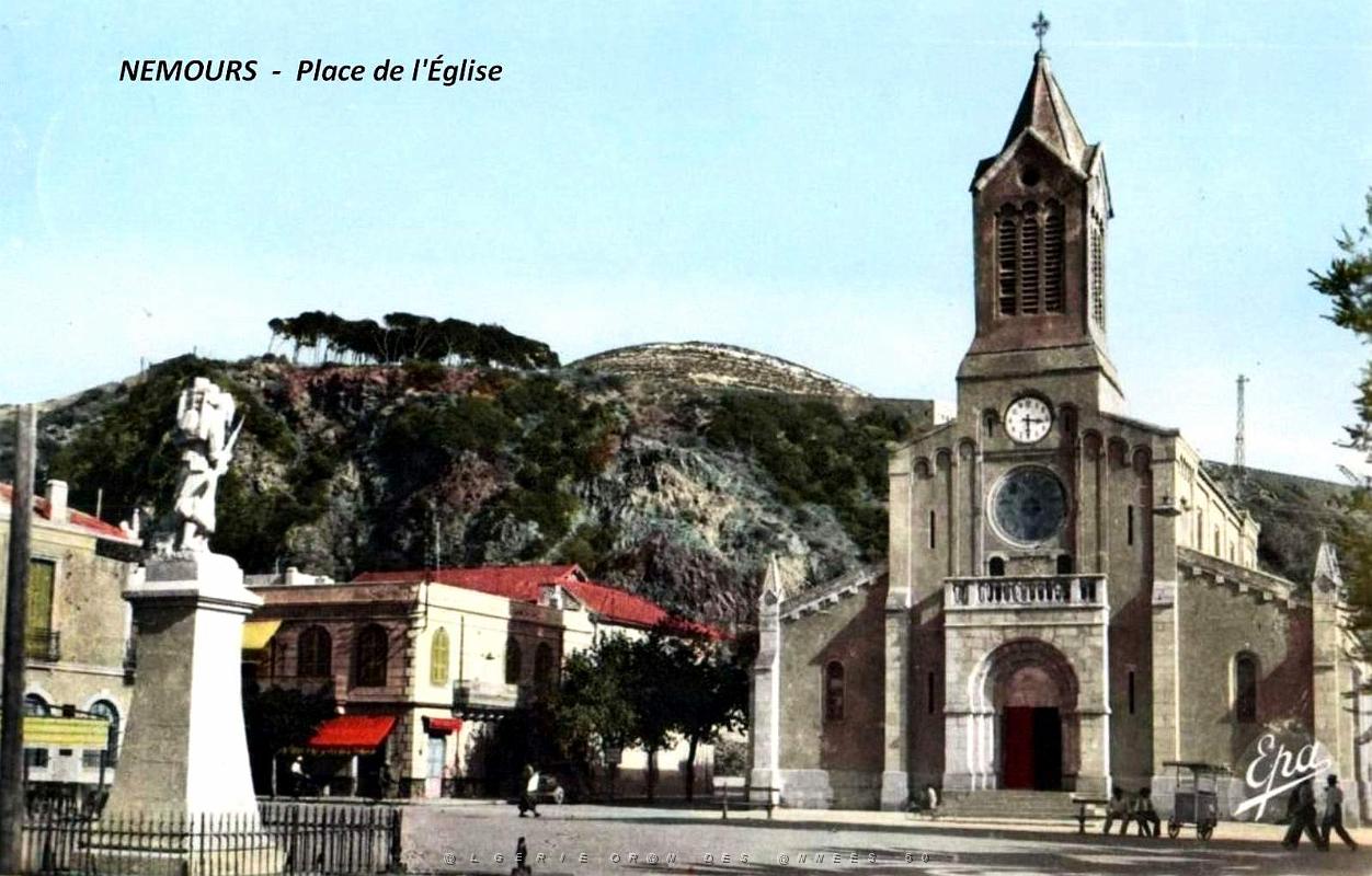 Nemours - Place de l'Eglise - 1961.jpg